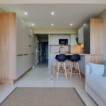 度假居 4 Guests With Access To The Beachfrejus