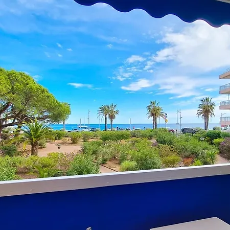 4 Guests With Access To The Beachfrejus Prázdninový dům Fréjus